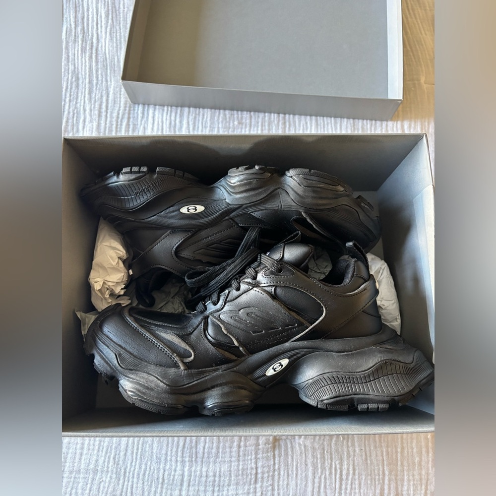 BALENCIAGA CARGO OVERSIZED SNEAKERS - RARE AND SOLD OUT!